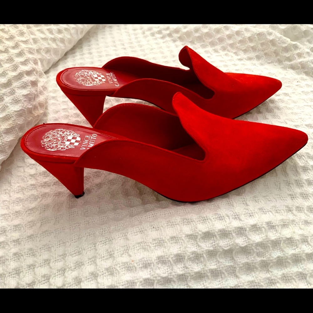 Vince Camuto red suede kitten heel mules size 9